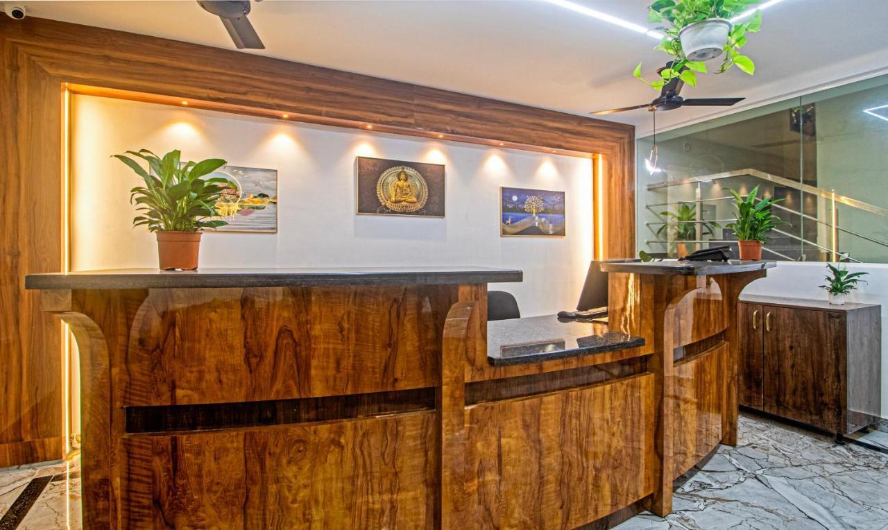 Treebo Navya The Park Hotel Hyderabad Exterior foto
